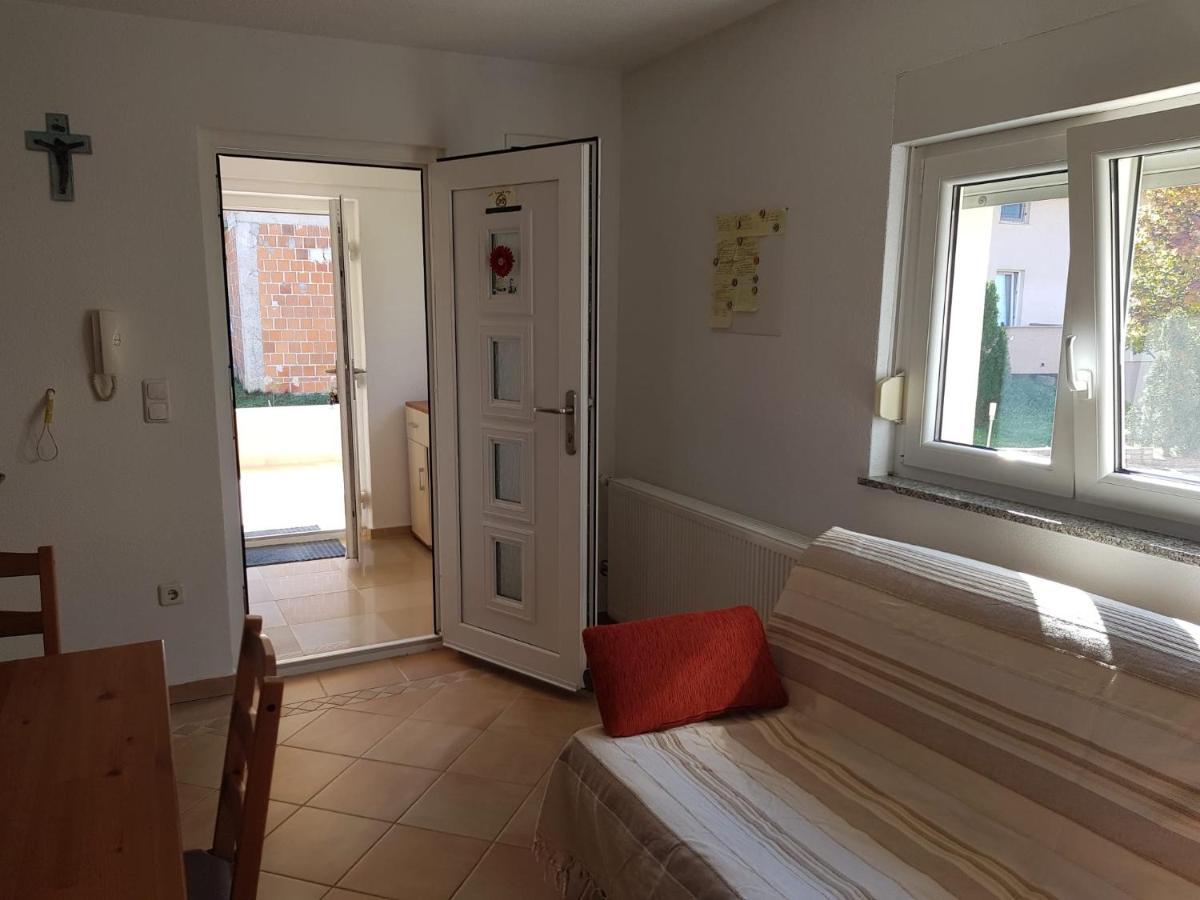 Apartamento Minihaus In Zagreb Sesvete Exterior foto