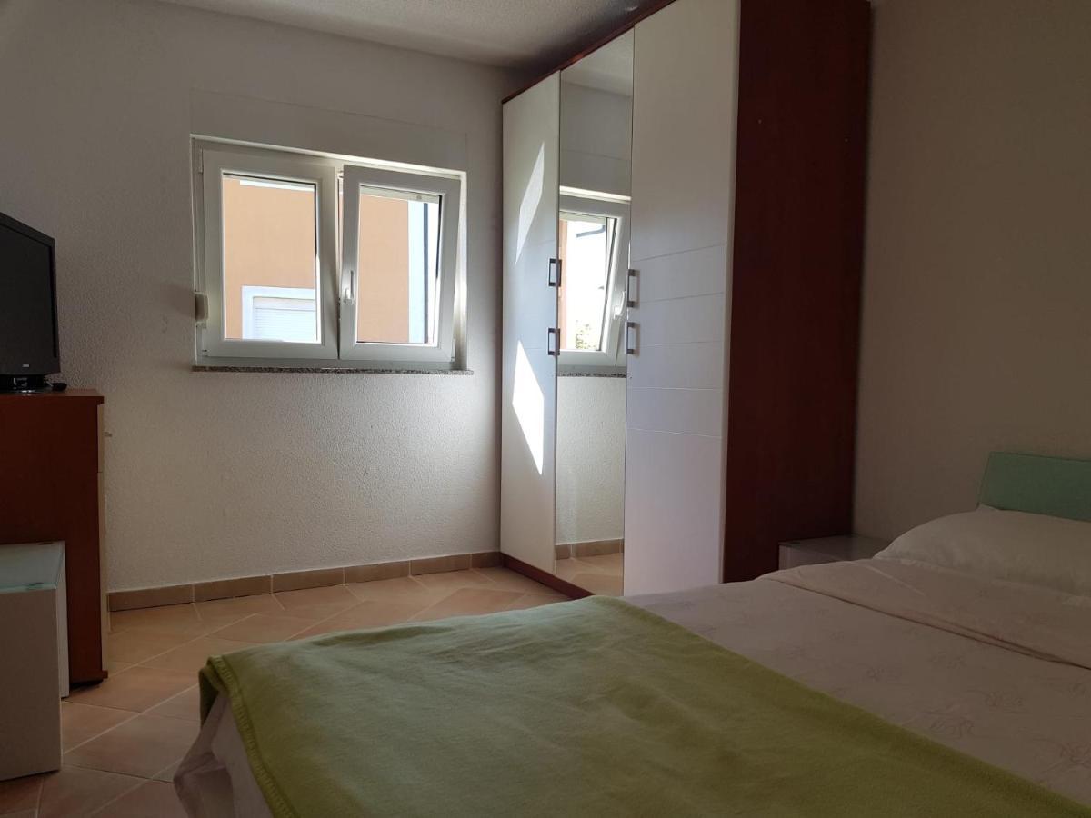 Apartamento Minihaus In Zagreb Sesvete Exterior foto