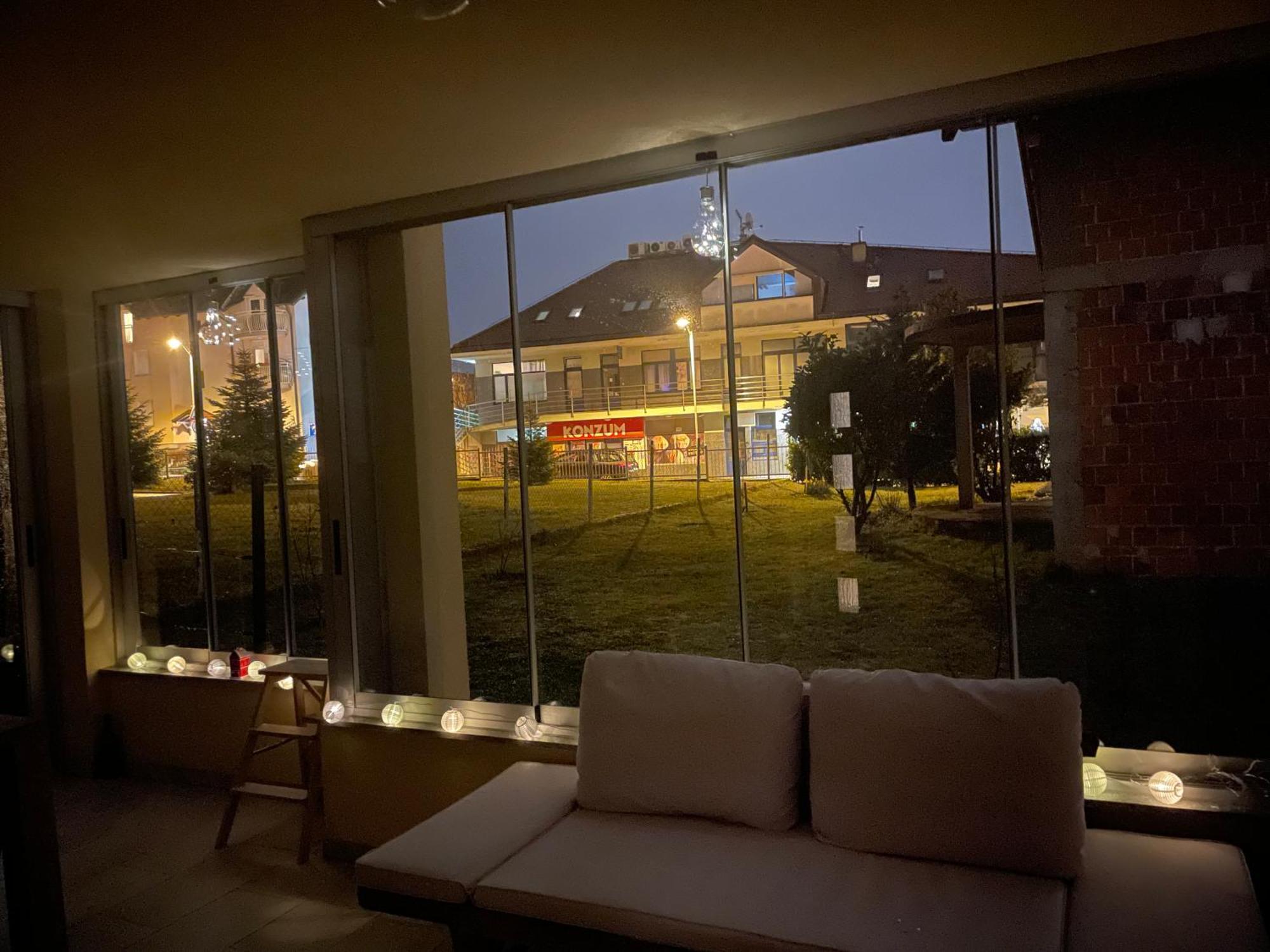 Apartamento Minihaus In Zagreb Sesvete Exterior foto